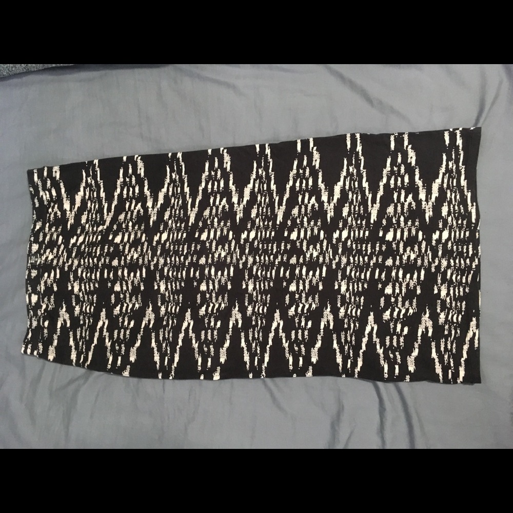 Long snake print skirt